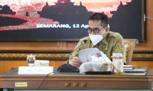 PEMPROV JATENG SIAPKAN PELAYANAN VAKSIN COVID-19 BAGI LANSIA, SAAT MALAM RAMADAN