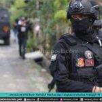 DENSUS 88 ANTI TEROR GELEDAH MARKAS DAN TANGKAP 3 MANTAN PETINGGI FPI