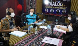 GEMPUR ROKOK ILEGAL, PEMKAB BERI KEMUDAHAN IZIN