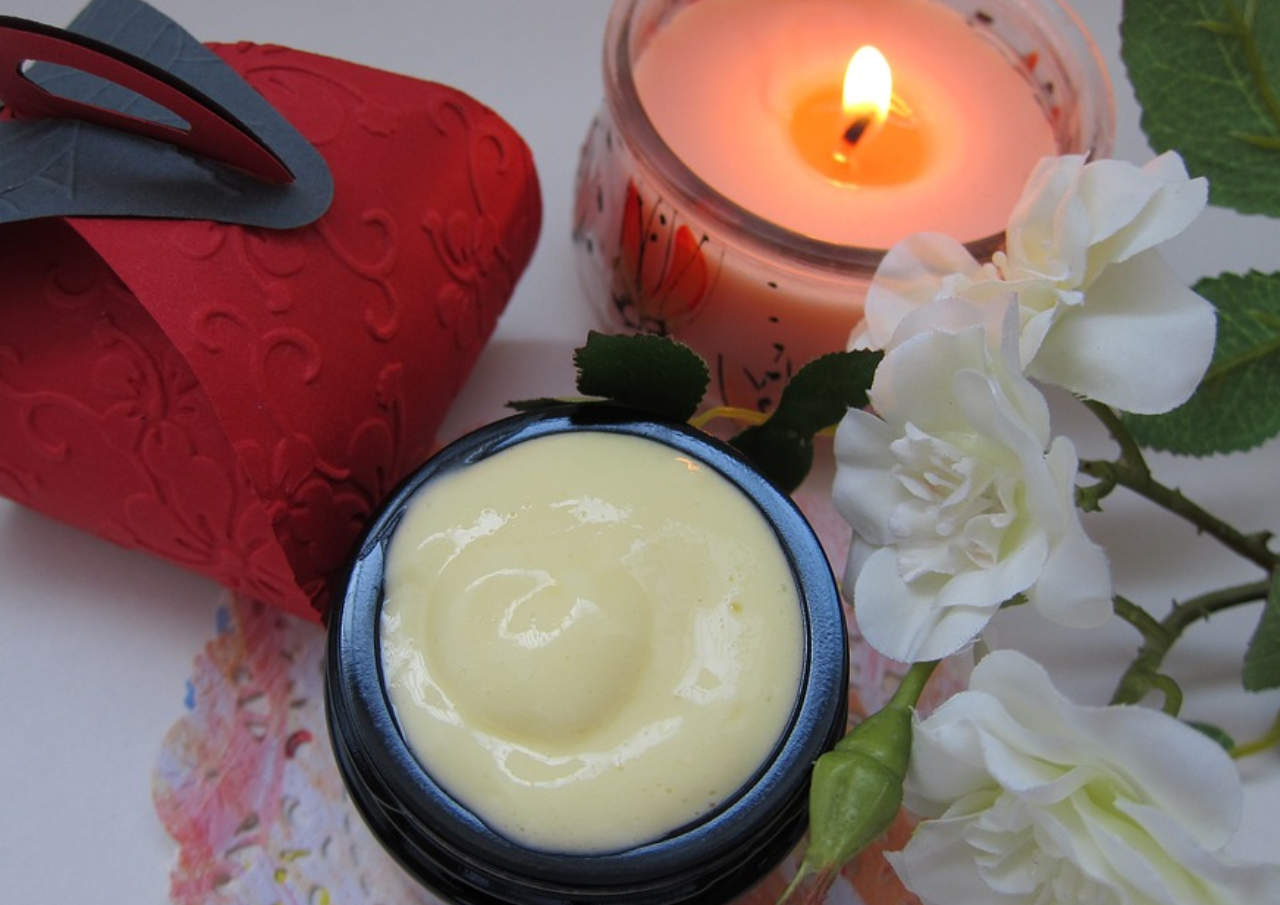 KENALI CIRI-CIRI SKINCARE BERBAHAYA