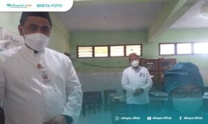 Peci Usang Tak Ganti 2 Tahun, Santri Pati Ini Tak Sangka Dapat Peci dari Wagub