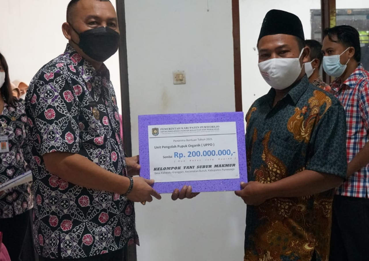 CEGAH DEGRADASI MUTU LAHAN, PEMERINTAH GENCARKAN PENGGUNAAN PUPUK ORGANIK