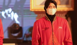 JUARA DUNIA PANJAT TEBING ASAL GROBOGAN TARGETKAN EMAS DI PON