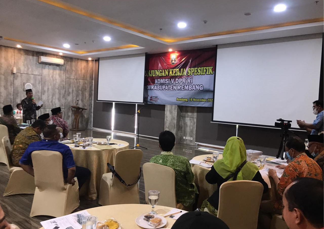 DPR RI Usulkan Penerangan Jalan di Rembang Memakai Tenaga Surya