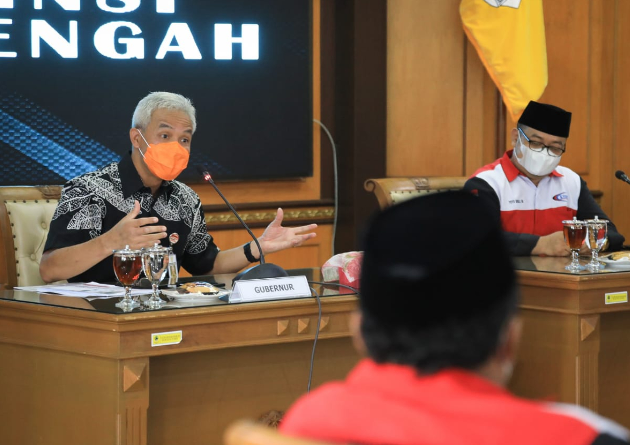 Kesejahteraan Buruh, Ganjar Akan Kaji Penetapan UMP Tahun 2022
