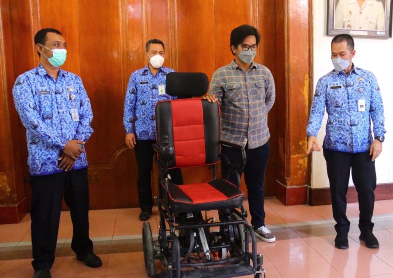Warga Kudus Ciptakan Inovasi Kursi Roda Elektrik
