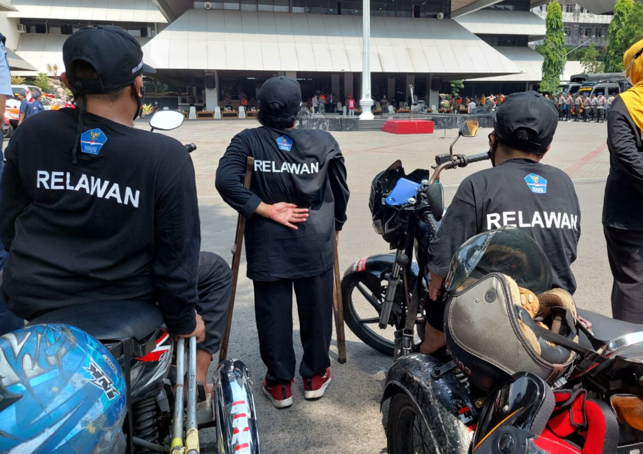 Keterbatasan Fisik Bukan Penghalang Bagi Difabel Jadi Relawan Bencana