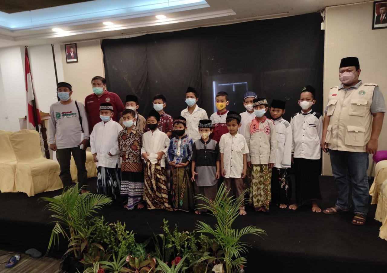 Yayasan Subur Makmur Sejahtera Gelar Khitan Massal di Kudus