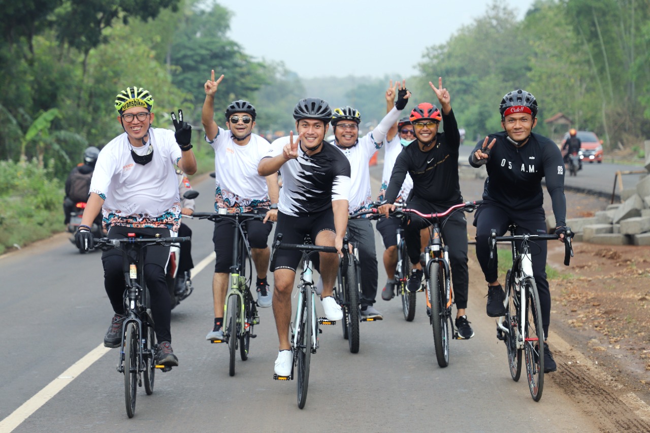 Bupati Tuban Adakan Gowes Bareng Warga