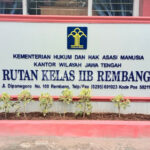 Rutan Kelas IIB Rembang Berikan Remisi Natal Untuk Warga Binaan
