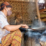 Kearifan Lokal, Minum Wedang Sembari Kunyah Gula Jawa