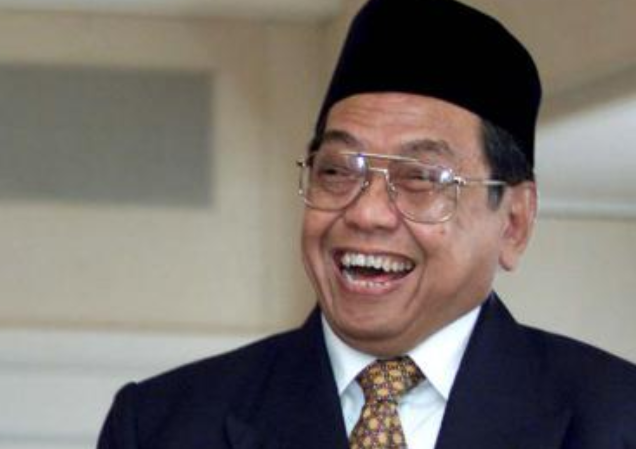 Kalimat Gus Dur ‘Allah Tak Perlu Dibela’ Disamakan dengan Cuitan Ferdinand, GP Ansor Bersuara