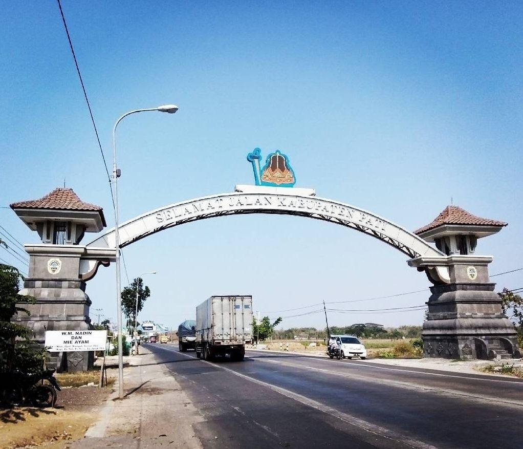 Jalan Pantura Juwana Rembang