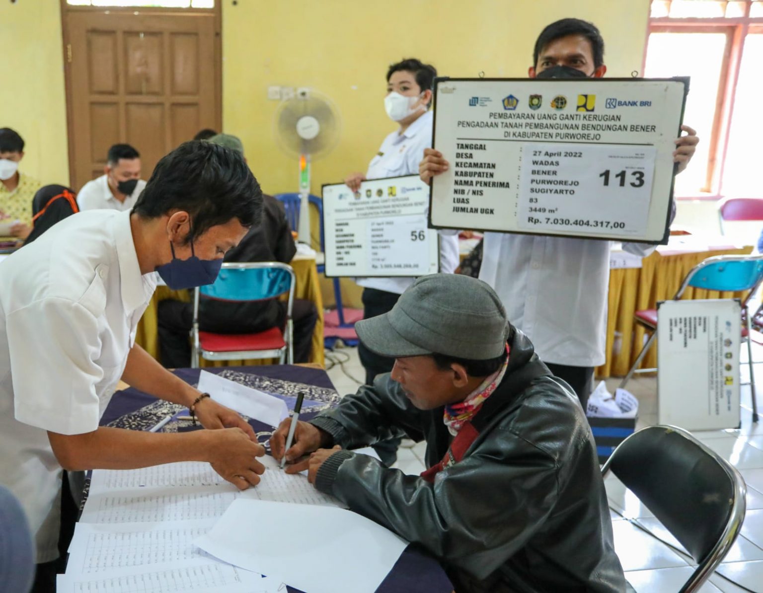 Warga Wadas Terima Uang Kompensaasi Terdampak Tambang Andesit