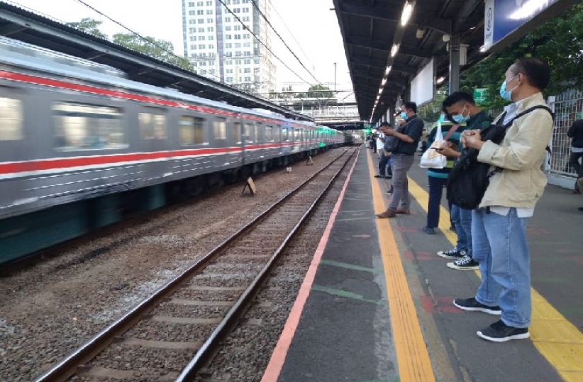 Jelang Lebaran, Pengguna KRL Meningkat