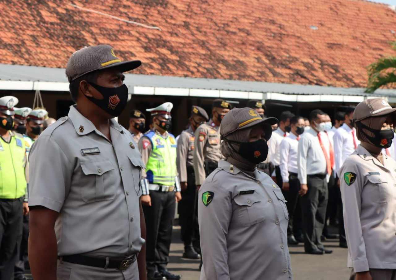 3 Personel Kepolisian Terima Penganugerahan Kenaikan Pangkat oleh Kapolres Pati