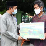 Di Bulan Ramadan, Bupati Rembang Serahkan Ratusan Alsintan