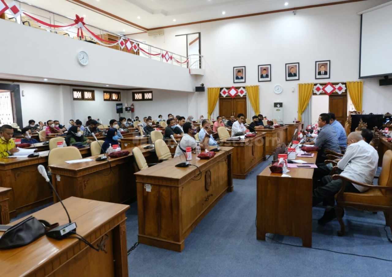 DPRD Pati Terima Audiensi Peserta Ujian Calon Perangkat Desa yang Tidak Lulus Ujian