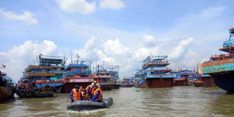 Tambatan Kapal Juwana Penuh di Minggu Terakhir Ramadan