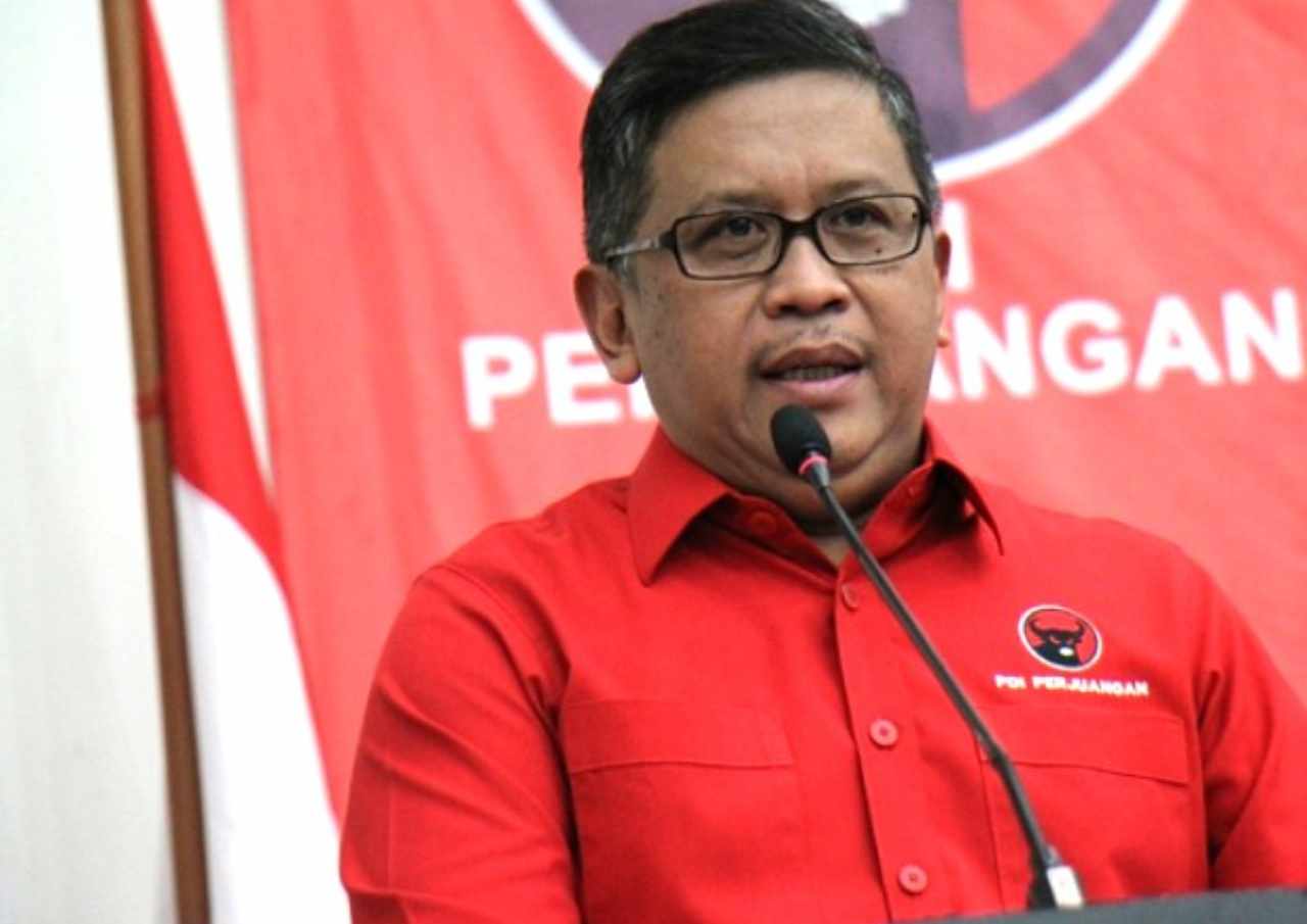 Sekjen PDIP Ungkap Makna ‘Ojo Kesusu’ Jokowi