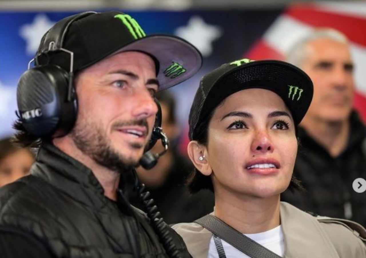 Nikita Mirzani Bicara Hubungannya dengan John Hopkins