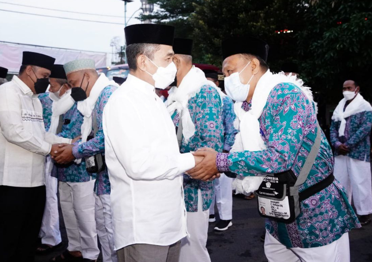 Calon Jemaah Haji Asal Pati Berangkat Hari Ini, Bupati Lepas Keberangkatan Secara Langsung