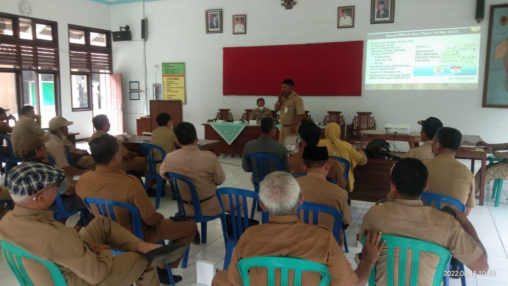 Foto: Suasana Sosialisasi Penanganan PMK di Kecamatan Margorejo (Sumber: vind/palevioletred-jellyfish-458835.hostingersite.com)