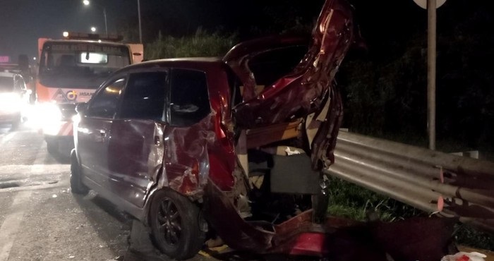 Kecelakaan Beruntun di Tol Cipularang Melibatkan 17 Kendaraan