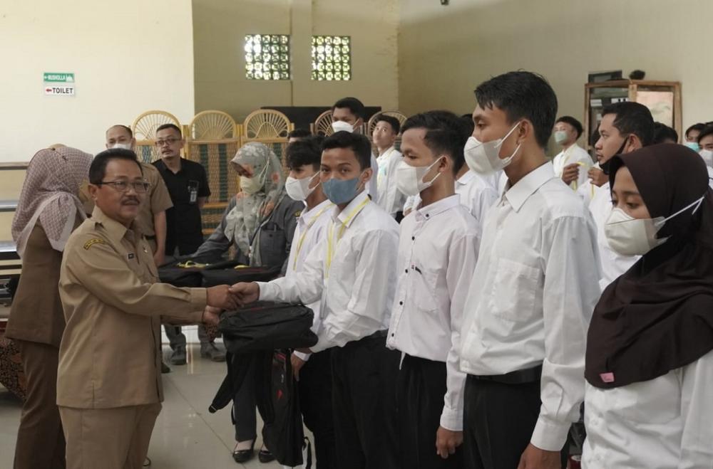 Disnaker Gelar Pelatihan Keterampilan Bagi Keluarga Buruh Rokok dan Petani Tembakau