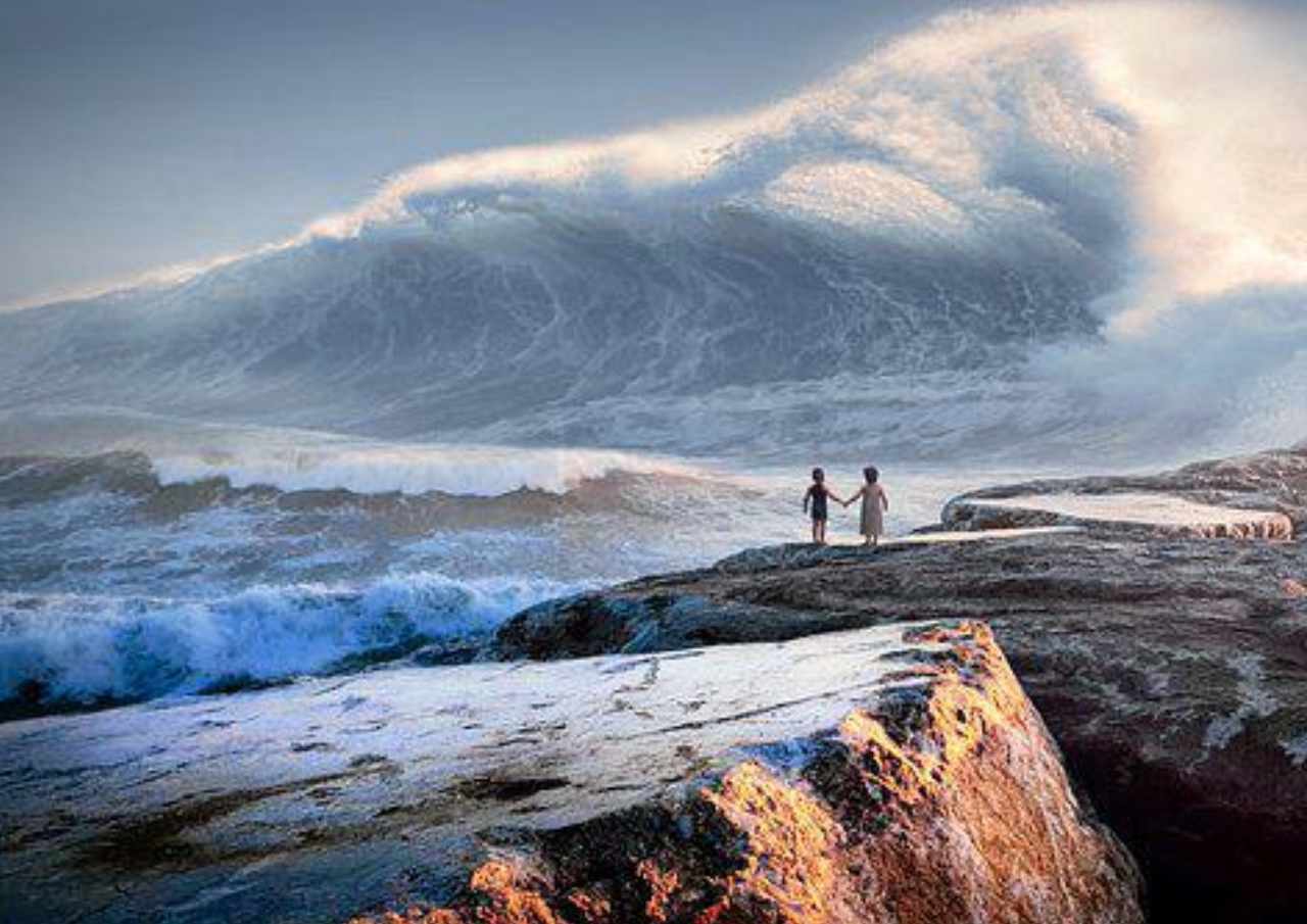 BMKG Ingatkan Potensi Tsunami 10 M di Cilacap