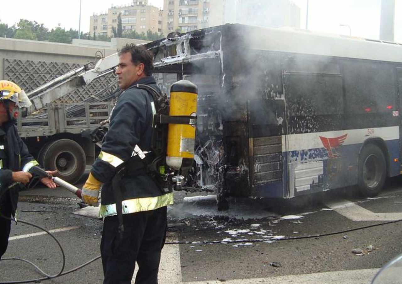 Kecelakaan Bus Vs Truk Sembako di Sumatera Utara