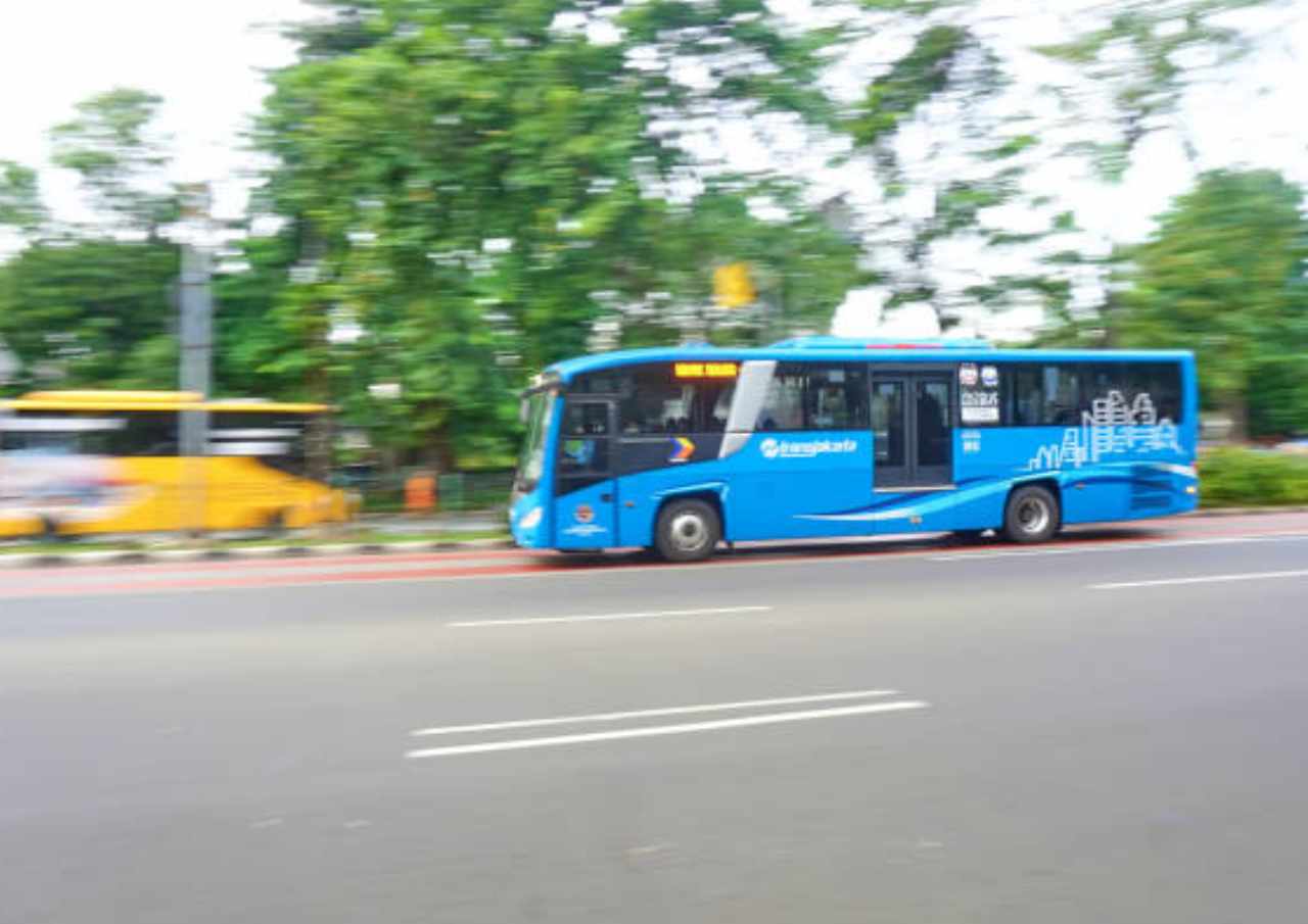 Kecelakaan Maut TransJakarta Sebabkan Satu Orang Tewas hingga Berujung Kericuhan