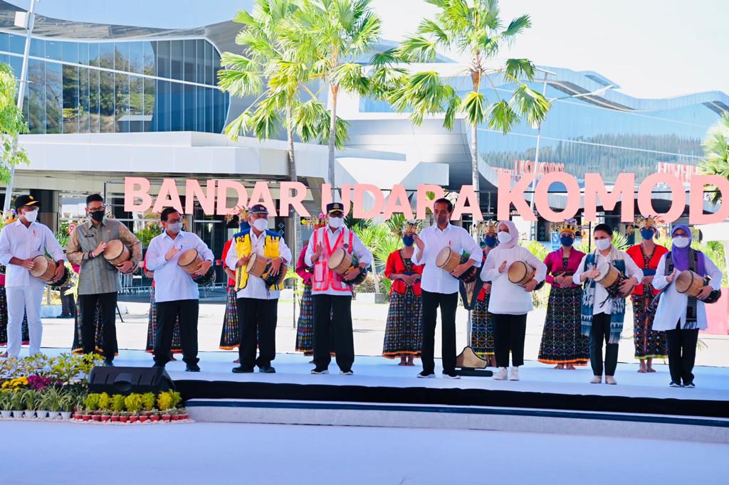 Jokowi Resmikan Bandara Komodo di Labuan Bajo