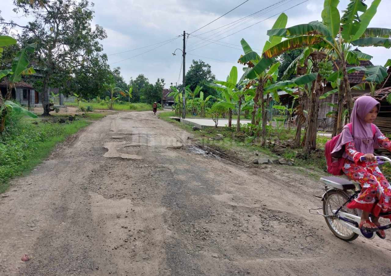 2 Tahun Tak Direvitalisasi, Jalan Alternatif Pati-Winong Banyak yang Berlubang
