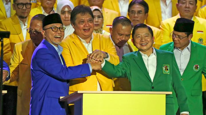Pengamat Menilai Pengusungan Airlangga Sebagai Capres Rugikan KIB
