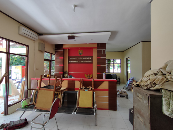 Foto: Wujudkan Kantor Sehat dan Estetik, Mahasiswa KKN Undip Buat Desain Interior Kantor Kelurahan Plamongansari/Hilal Dyan Azzam