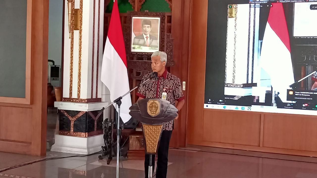 Foto: Gubernur Jawa Tengah Ganjar Pranowo saat sambutan di Pendopo Kabupaten Pati/ palevioletred-jellyfish-458835.hostingersite.com/ M. Kafi