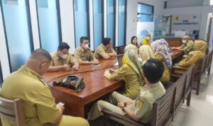 Foto: Dinas Komunikasi dan Informatika (Diskominfo) Kabupaten Pati sedang evaluasi Kanal LaporBupPati/ palevioletred-jellyfish-458835.hostingersite.com/ M. Kafi