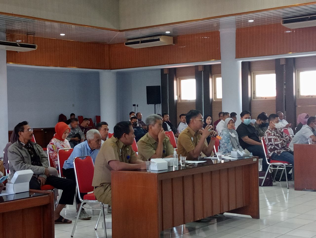 Foto: Herry Martono Sub Koordinator Perlindungan dan Pemberdayaan Nelayan Dinlutkan Kabupaten Rembang dalam rapat koordinasi menyamakan kebijakan BBM dan LPG subsidi/palevioletred-jellyfish-458835.hostingersite.com/Sri Lestari