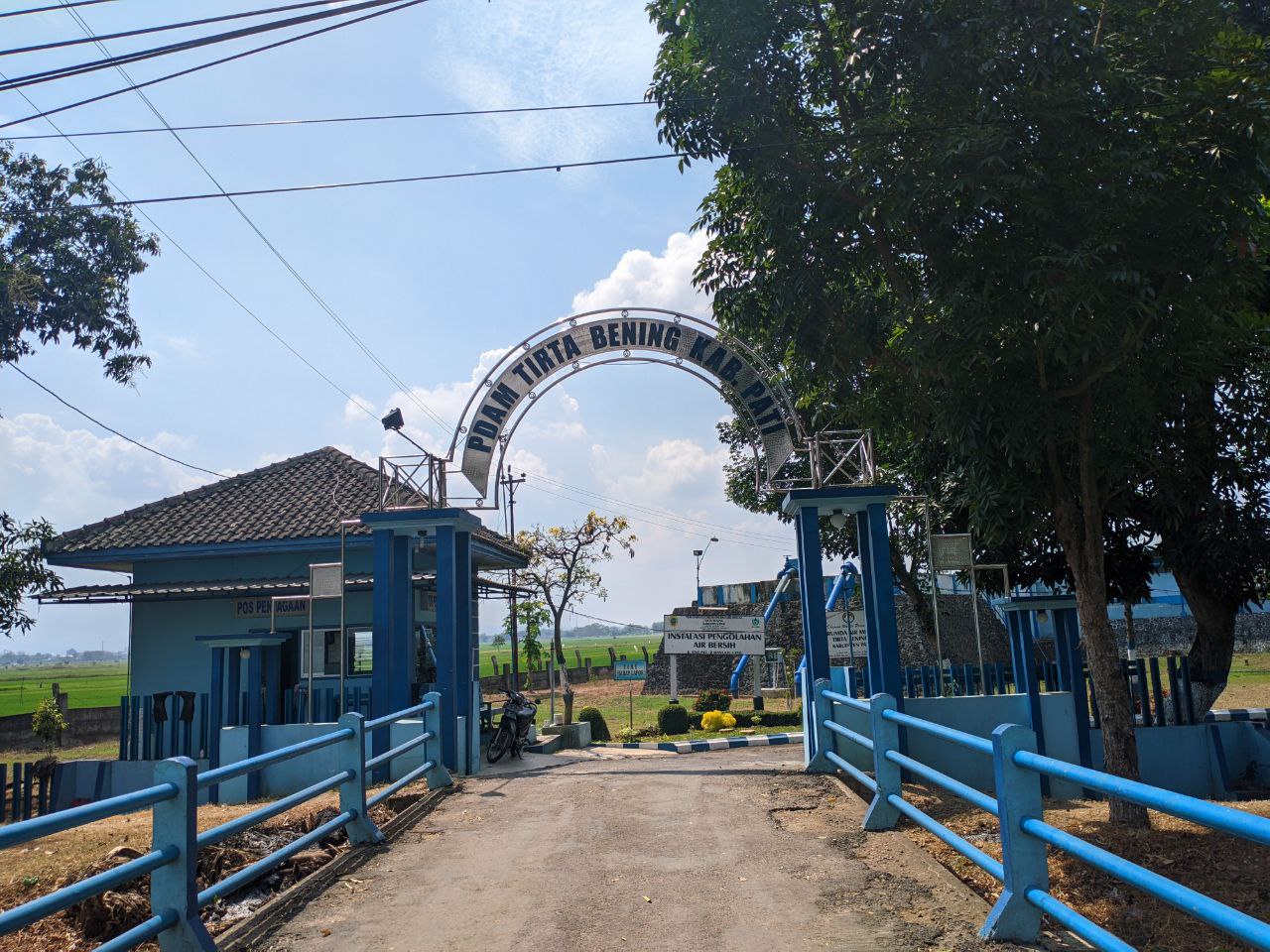 Foto : Kantor PDAM Tirta Bening Kabupaten Pati (Sumber : palevioletred-jellyfish-458835.hostingersite.com/Anang SY)