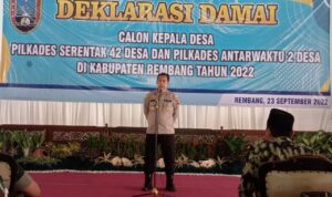 Foto:Wakapolres Rembang Kompol Joko Lelono saat sambutan deklarasi damai Pilkades serentak 42 desa dan Pilkades Antar Waktu 2 Desa di Pendopo Musium RA. Kartini/palevioletred-jellyfish-458835.hostingersite.com/Sri Lestari