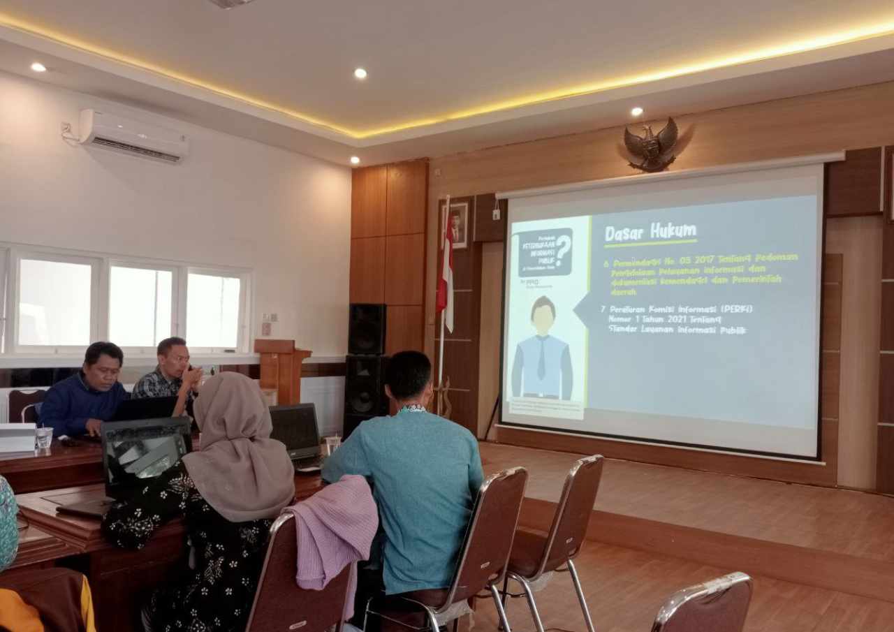 Foto: Dinkominfo Kabupaten Rembang beserta jajarannya adakan workshop Pengelolaan Keterbukaan Informasi Desa/palevioletred-jellyfish-458835.hostingersite.com/Sri Lestari