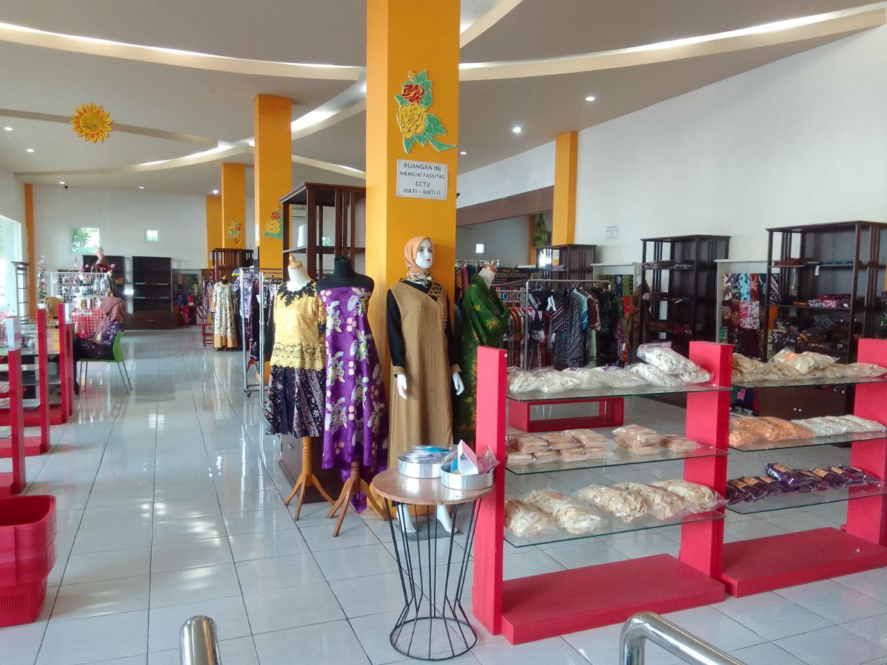 Asa IKM Plaza Pragola di Natal dan Tahun Baru