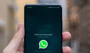 Foto: pesan di Whatsapp (Sumber: unsplash.com )
