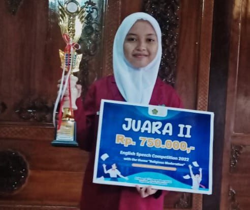 Foto: Siswa MTsN 1 Chiara Azarine Haldis Pati Sabet Juara 2 English Speech Competition 2022/ palevioletred-jellyfish-458835.hostingersite.com