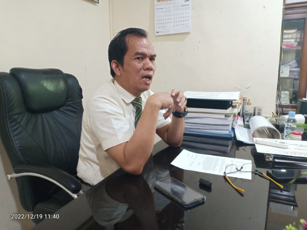 Foto: Nimerodi Gulo, Kuasa Hukum korban pemerasan A dan Juga (Sumber: vind/palevioletred-jellyfish-458835.hostingersite.com)