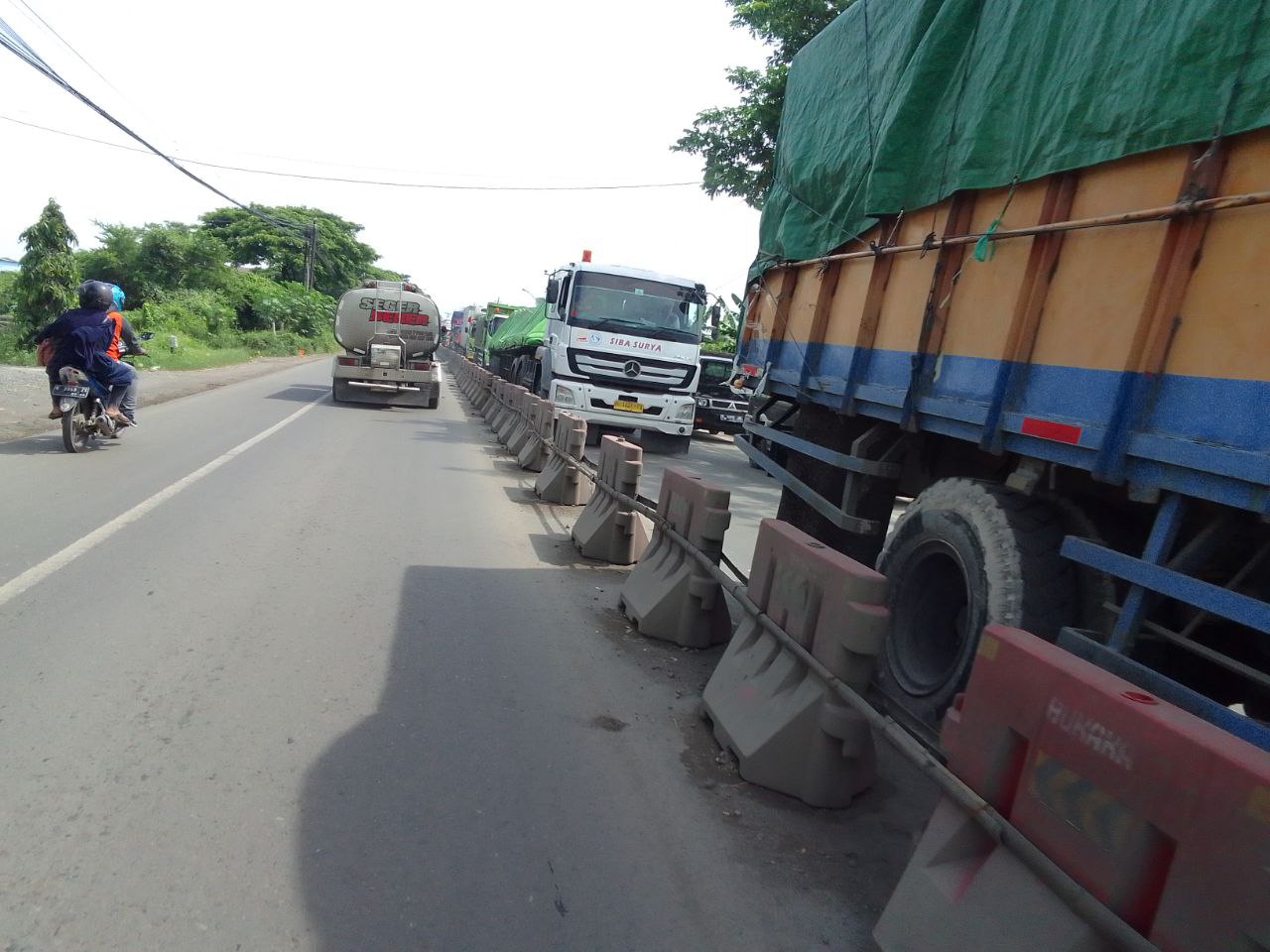 Imbas Banjir, Pantura Pati-Rembang Macet