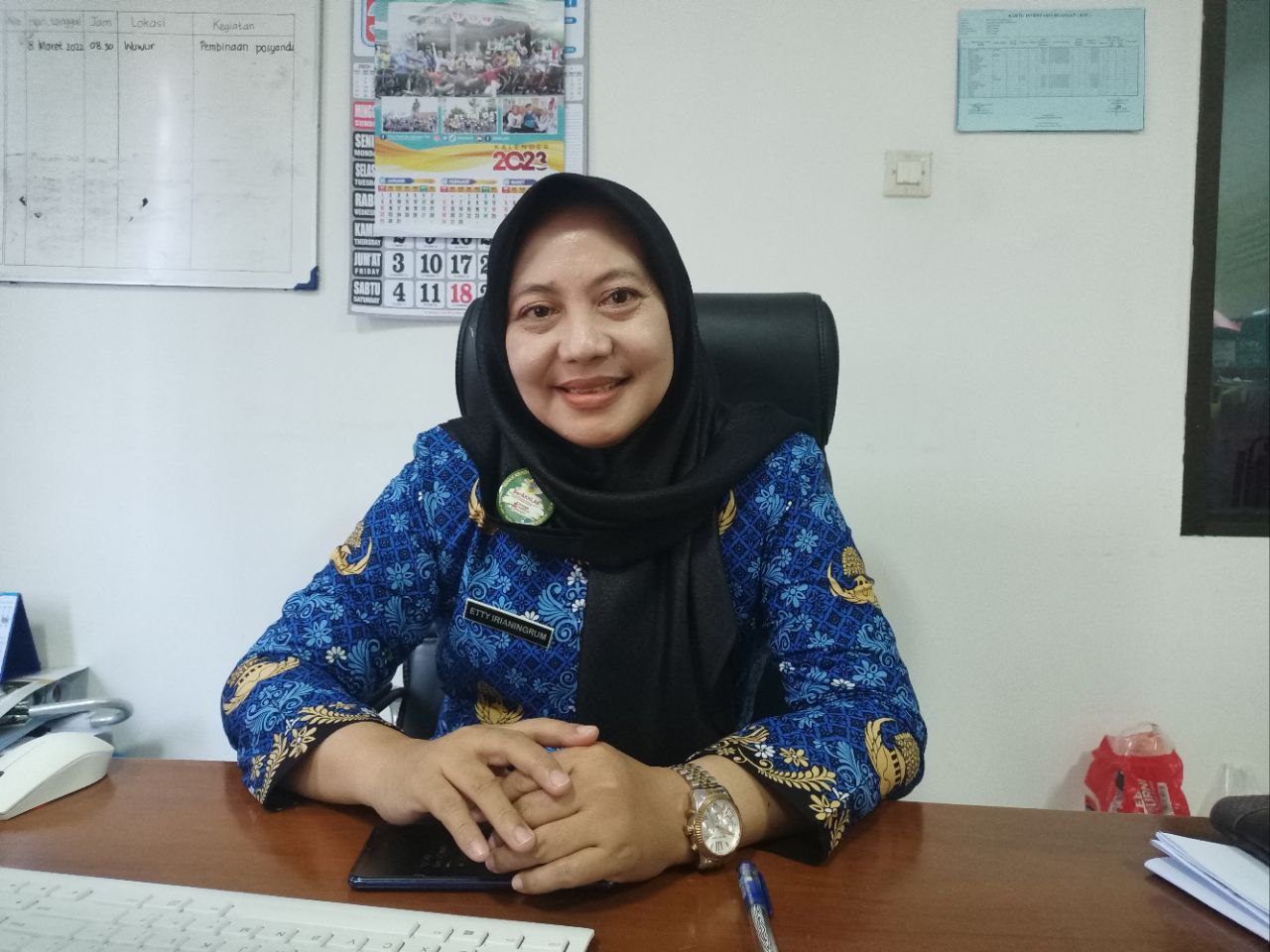 Foto : Kepala Bidang Kesehatan Masyarakat, Etty Irianingrum, SKM, M.Kes (Sumber : palevioletred-jellyfish-458835.hostingersite.com / Putri Asia)