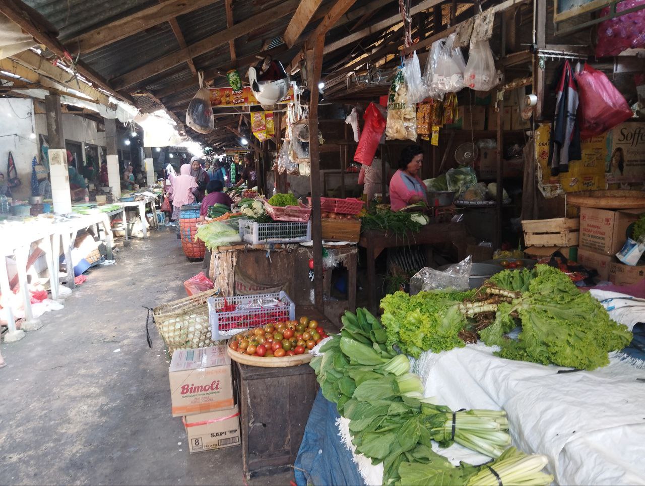 Banyak Los Kosong, Pedagang Pasar Puri Dalam Keluhkan Sepi Pengunjung