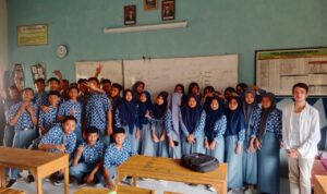 program Volontaire de Service Civique bersama Volunteer dari Perancis SMA N 1 Batangan